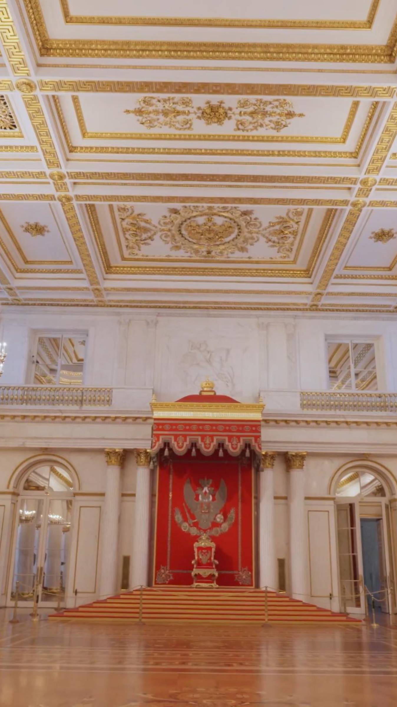 МОЖНО ЛИ ОСВЕТИТЬ ЗИМНИЙ ДВОРЕЦ СВЕЧАМИ
#shorts, #эрмитаж, #петербург, #история,