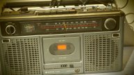 Винтажный магнитофон Sanyo M9950 Boombox Портативный - Стерео / Моно-Япония-1976-год