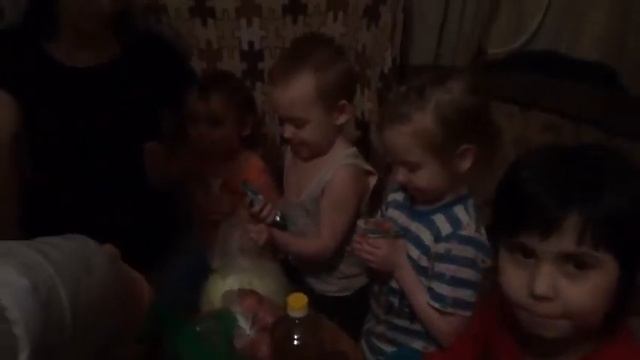Учитель Калки.  Помощь семьям продуктовыми наборами. Б