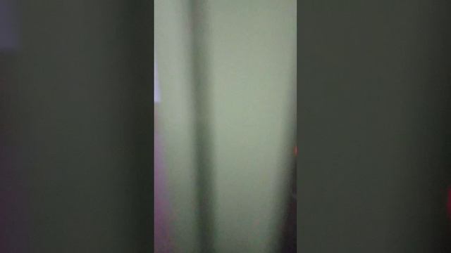 Еду на лифте с 5-ого этажа на 1-ый этаж