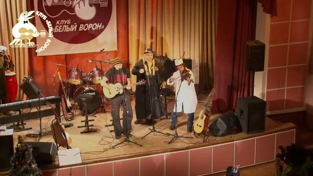 Новогодний Карнавал 2012 в клубе 'Белый Ворон'  14
