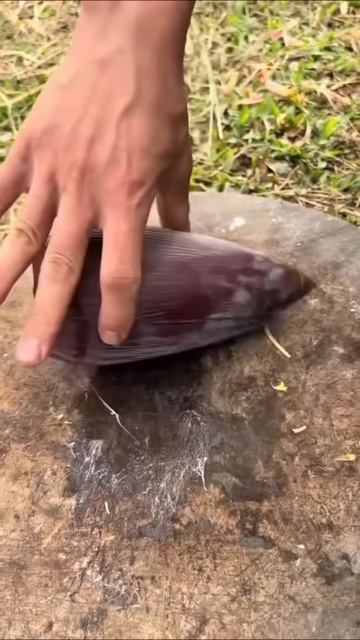 This is the process of cutting banana flowers #shorts