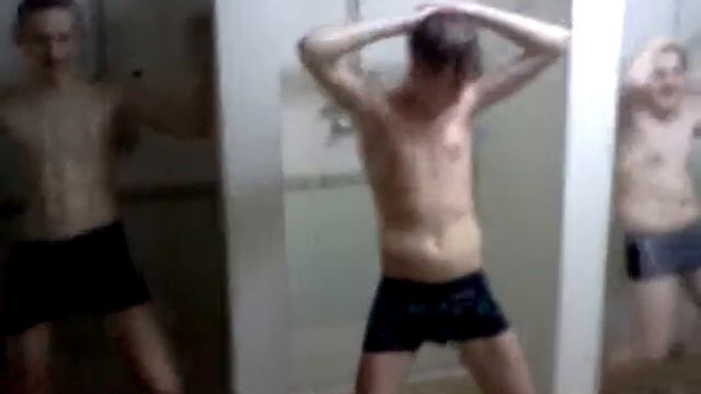 пцаны устроили флеш моб ржака