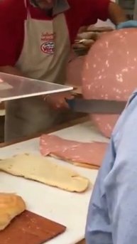 Не уронить вниз колбасой!