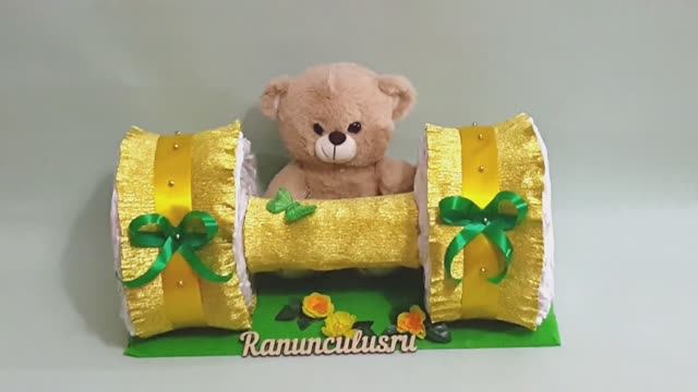 Гантель из памперсов