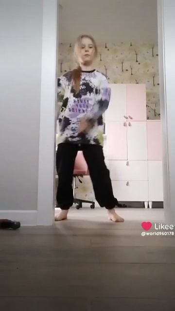 Like_7504299231682165619.mp4