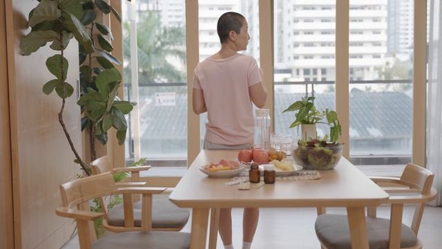 6798983-uhd_3840_2160_25fps