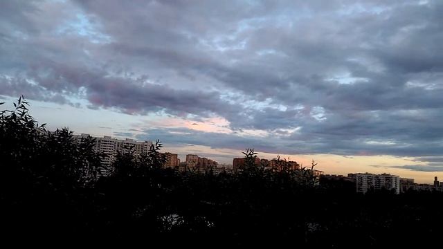 Гольяново, закат над прудом, июль 2019