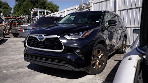 Как списывают авто в США на примере окровавленного Toyota Highlander с аукциона Copart