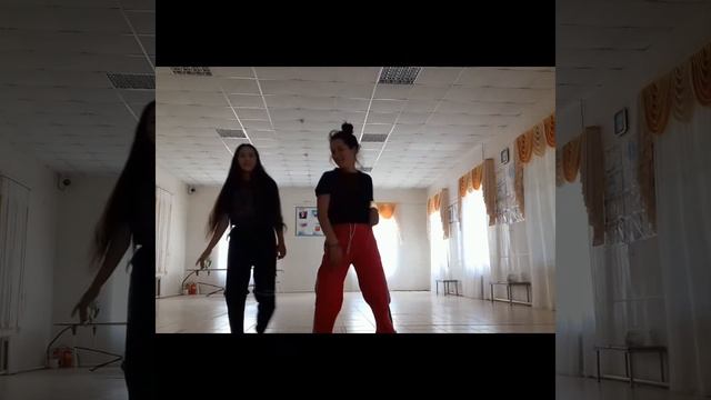 Yang Mira//Учим танец "HIP"-Mamamoo