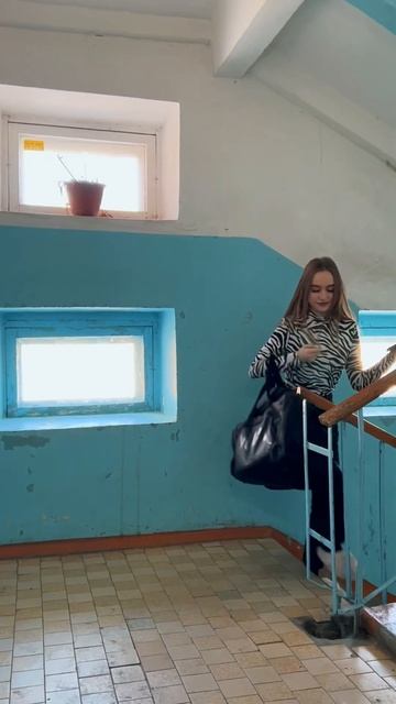 Выгоняют за неуплату? #shorts