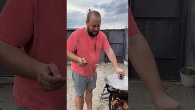 Готовим плов на мангале . Харьковский рыбацкий движ 🤙
