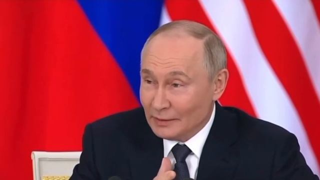 Путин спросил у премьера Малайзии, для чего в Андреевском зале Кремля стоит третий трон...