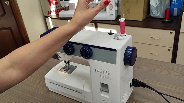 Janome SP901.  Намотка нити на шпульку