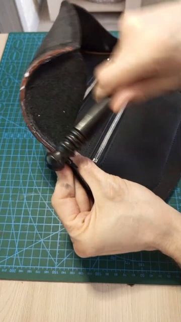 сумка из натурадьной кожи ручной работы во имя синта #h