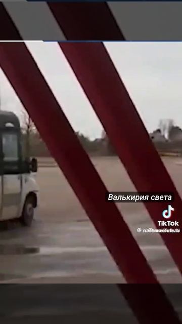 VID_20250514_235151_446.mp4