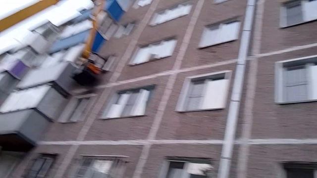 Спасение людей из квартиры.Заклинило дверь и в дом пошел газ
