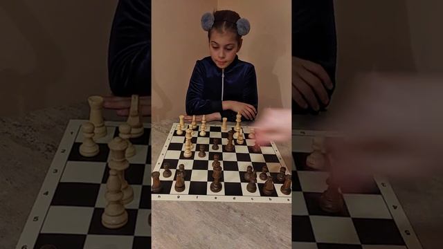 Французская защита. Снова побеждают белые.