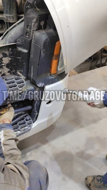 Бывает и на свежей SCANIA без газового ключа не обойтись🤷