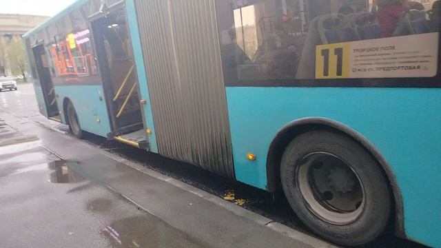 14 мая 2025 г. Автобус 11 маршрут Волгабас 5270.G0 7213 Улица Ленсовета
