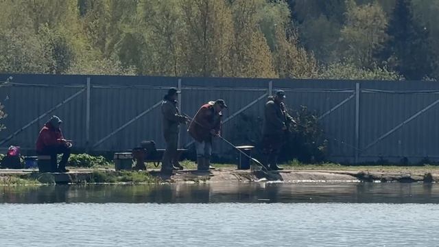 Онлайн с водоема
