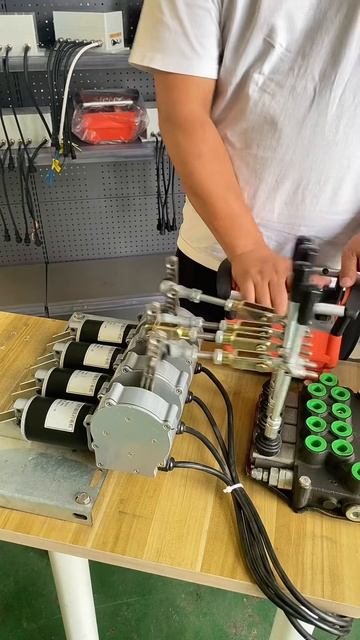 #crane #truck 4 #Joystick #mechanical #hydraulic valve #wireless remote control