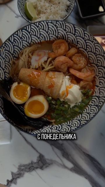 Акция  на безлимитный обед всего за 99 дирхам в центре Д