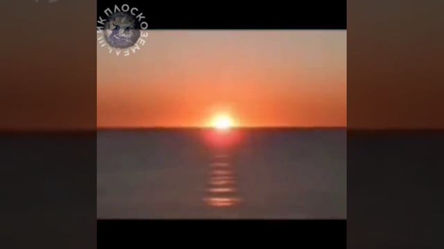 Солнце никогда не заходит, оно удаляется над земной плоскостью