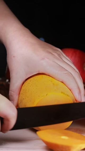 Peel the papaya using a knife #shorts