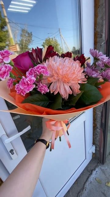 А как вам такое?) #flowers #флористика #цветы #букет #упаков?
