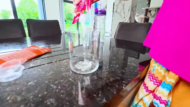 Мисс Кэйти и Мистер Макс (Miss Katy) Первый день школы Катя vs Макс