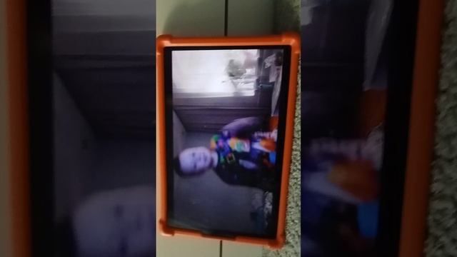 я разбил телефон брата