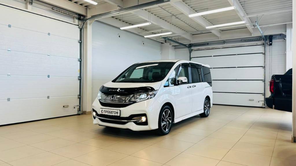 Honda Stepwgn, 2017 год