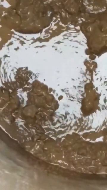 Выкачивание воды из колодца для последующей очистки д