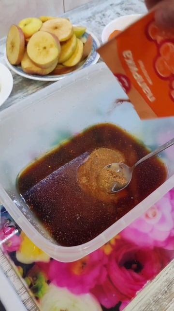 Свинина в духовке с фруктами и овощами в соевом соусе #