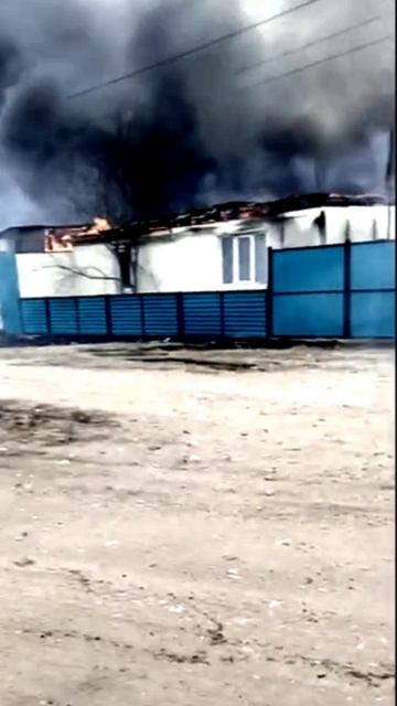 Сильный пожар в селе Новопавловка вв Забайкальском крае