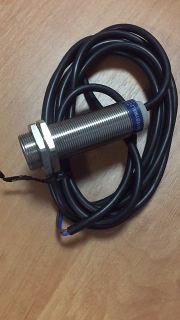 Индуктивный датчик Telemecanique XS618B1MAL2
