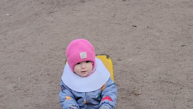 Злата на качели