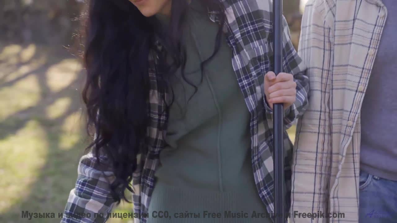 Поля вспыхивают красками, когда играет такой ритм - Dream Girl -- Quint Baker -- Psychic Catz Enochi