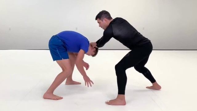 👊Обучение приёмам для ближнего боя!