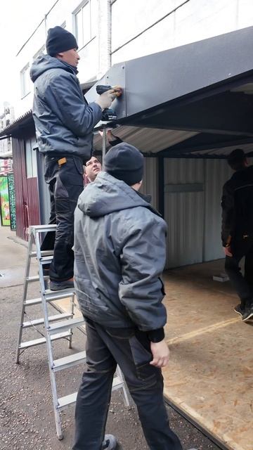 Разбираем выставочный хозблок SKOGGY