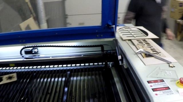 I.Z. лив : Лазерная резка.