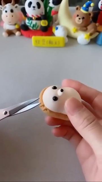 Ёжик из пластилина