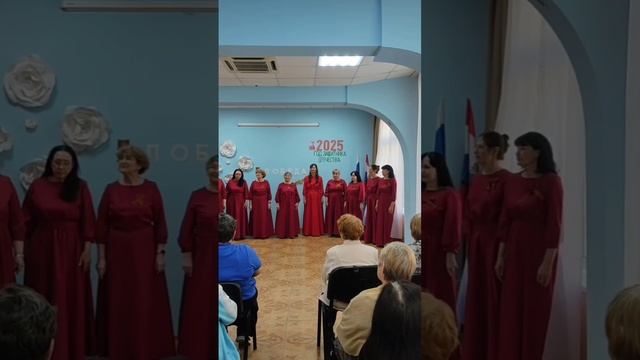 Синий платочек. Исполняет ансамбль Мила.