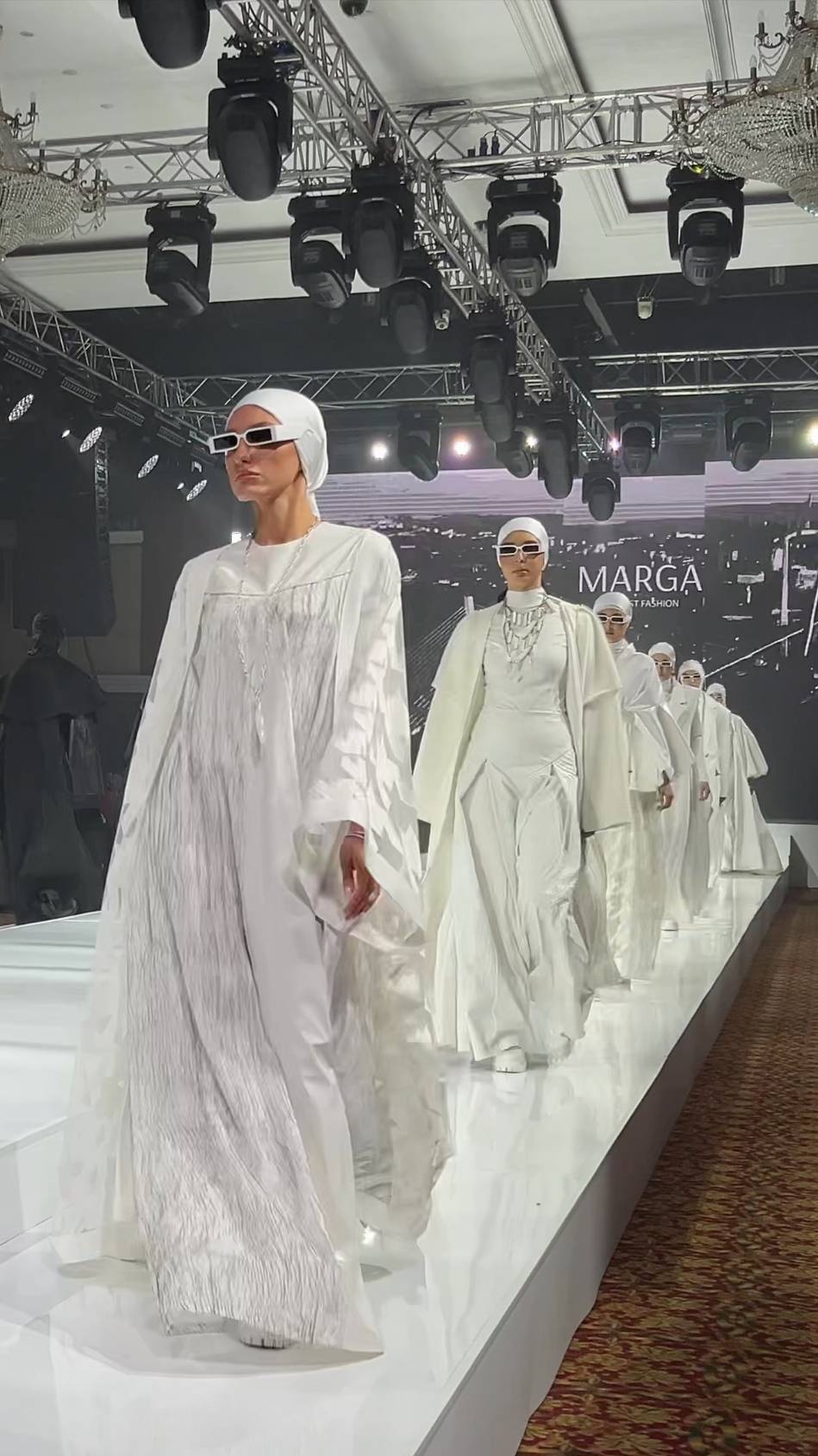 В Казани прошел показ благопристойной моды Modest Fashion Day 2025