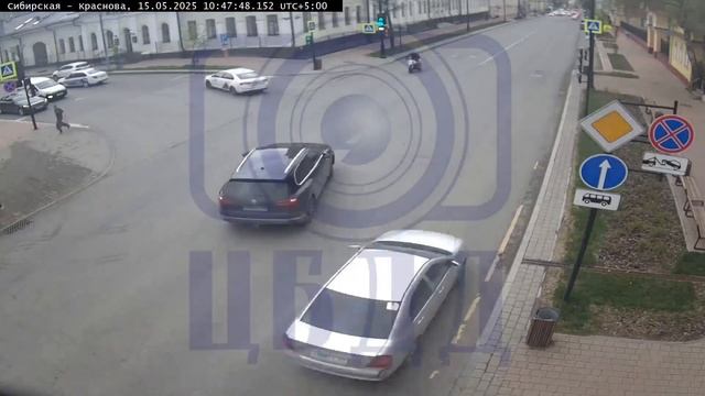 ‼️Момент ДТП на ул. Сибирская.