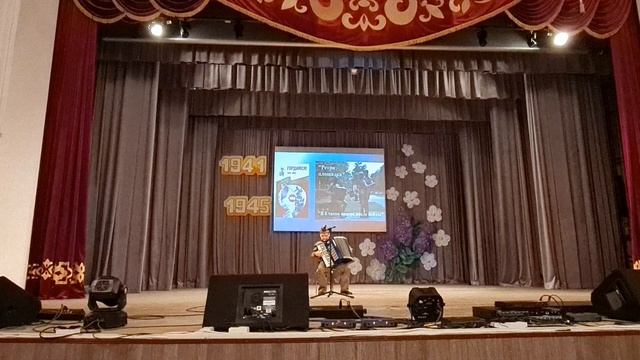 Трефилов Максим-"Где же вы теперь, друзья однополчане?"
1000160391.mp4