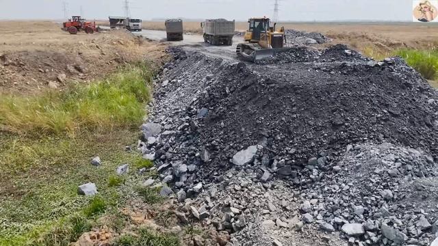 Строительство, дорога из щебня, обзор