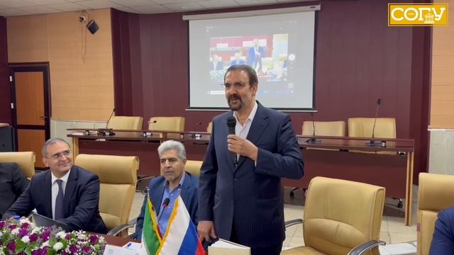 В Иране презентовали сборник «Ирон фæндыр» на персидском языке