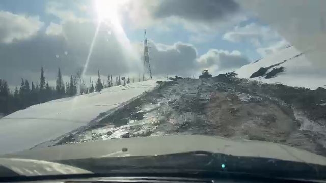 Вот такая дорога зимой в труднодоступных местах…